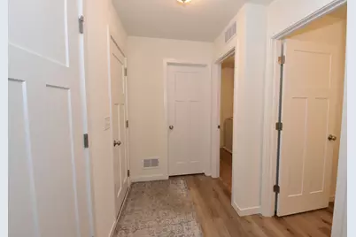 1870  Nottingham Dr, Racine, WI 53182 - Photo 16