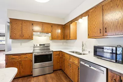 710  St Paul Dr, Slinger, WI 53086 - Photo 8