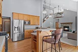 W177N5440 Legend Ct, Menomonee Falls, WI 53051 - Photo 18