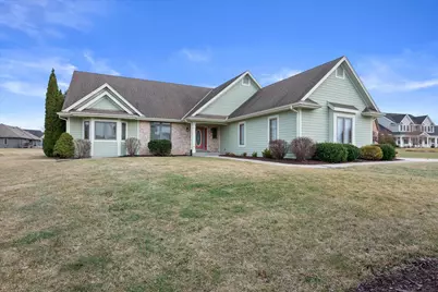 W177N5440  Legend Ct, Menomonee Falls, WI 53051 - Photo 4