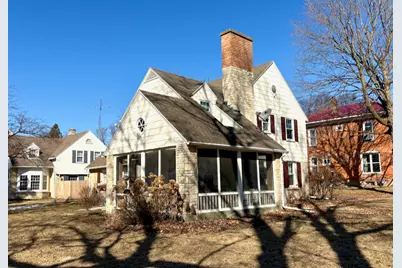 12 E Rockwell St, Elkhorn, WI 53121 - Photo 2