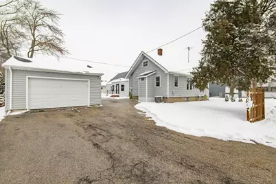 912  Blackstone Ave, Waukesha, WI 53186 - Photo 18