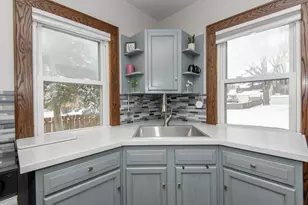 912 Blackstone Ave, Waukesha, WI 53186 - Photo 8