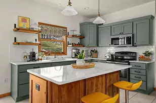 867 Olympic Dr, Onalaska, WI 54650 - Photo 8