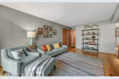 13500 W Old Oak Ln, New Berlin, WI 53151 - Photo 24