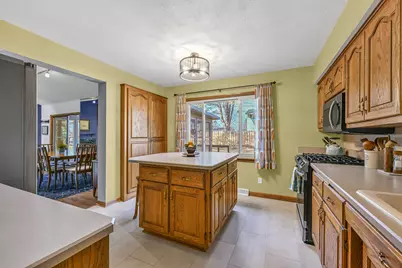 13500 W Old Oak Ln, New Berlin, WI 53151 - Photo 20