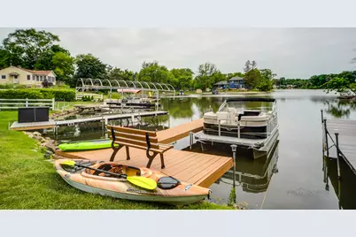 21908  121st St, Salem Lakes, WI 53104 - Photo 2