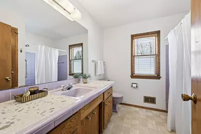 2868 N 118th St, Wauwatosa, WI 53222 - Photo 22