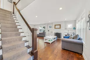 812 Van Slyke Dr, Fontana, WI 53125 - Photo 10