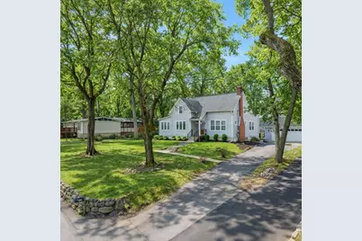 812  Van Slyke Dr, Fontana, WI 53125 - Photo 4