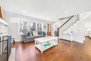 812 Van Slyke Dr, Fontana, WI 53125 - Photo 2