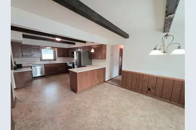 W165N10602  Wagon Trl, Germantown, WI 53022 - Photo 12