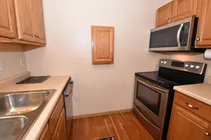 3621 St Andrews Ct, Racine, WI 53405 - Photo 10