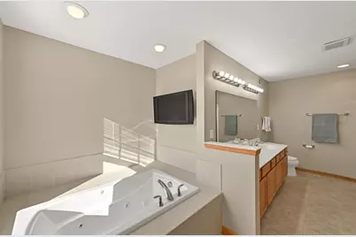 12248 W Virginia Cir #7, Franklin, WI 53132 - Photo 20
