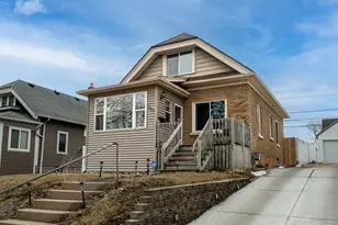 607 S Oak Park Ct, Milwaukee, WI 53214 - Photo 32