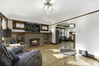 865 S 75th St, West Allis, WI 53214 - Photo 6