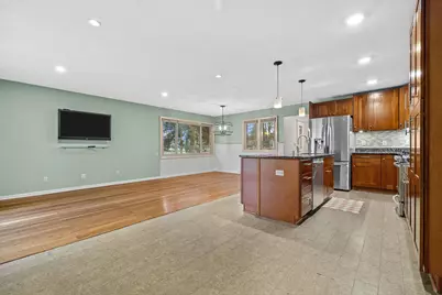 4630  Oakdale Dr, Racine, WI 53405 - Photo 8