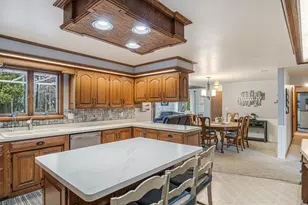 818 Huron Ave, Oostburg, WI 53070 - Photo 10