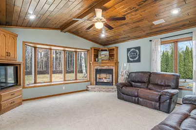 818  Huron Ave, Oostburg, WI 53070 - Photo 12