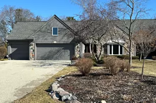 2618 W Lake Park Ct, Mequon, WI 53092 - Photo 70