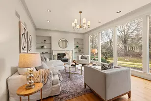 2618 W Lake Park Ct, Mequon, WI 53092 - Photo 6