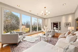 2618 W Lake Park Ct, Mequon, WI 53092 - Photo 4
