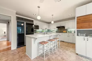 2618 W Lake Park Ct, Mequon, WI 53092 - Photo 24