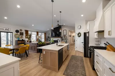 1909  Arches Dr, Holmen, WI 54636 - Photo 6