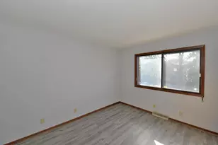 5740 Cambridge Ln, Racine, WI 53406 - Photo 14