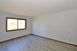 5740 Cambridge Ln, Racine, WI 53406 - Photo 16