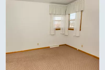 4200 S McCarty Ave, Saint Francis, WI 53235 - Photo 30