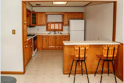 4200 S McCarty Ave, Saint Francis, WI 53235 - Photo 18