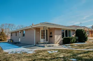 4200 S McCarty Ave, Saint Francis, WI 53235 - Photo 1