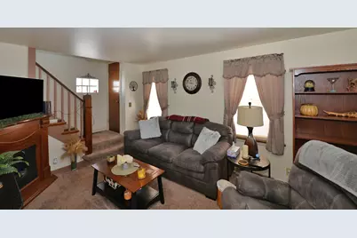 2324  Gilson St, Racine, WI 53403 - Photo 2