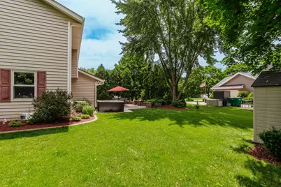 N108W16351  Scarlet Dr, Germantown, WI 53022 - Photo 40