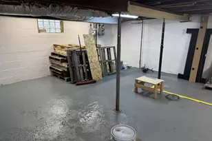 1205 S 74th St, West Allis, WI 53214 - Photo 14