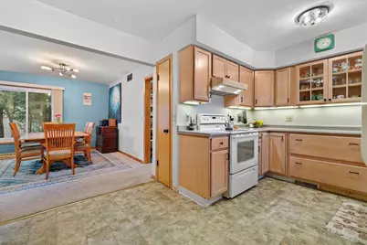 3337  Kensington Ct, Racine, WI 53405 - Photo 14