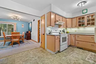 3337 Kensington Ct, Racine, WI 53405 - Photo 14