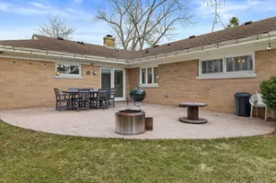 3337 Kensington Ct, Racine, WI 53405 - Photo 4