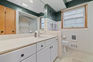 3337 Kensington Ct, Racine, WI 53405 - Photo 16