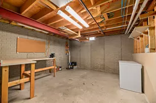 2512 Rebecca Dr, Racine, WI 53402 - Photo 38