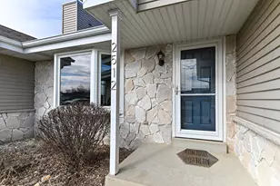 2512 Rebecca Dr, Racine, WI 53402 - Photo 2