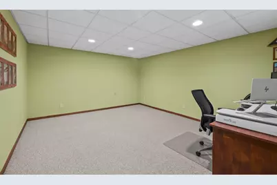 2512  Rebecca Dr, Racine, WI 53402 - Photo 36