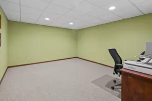 2512 Rebecca Dr, Racine, WI 53402 - Photo 36