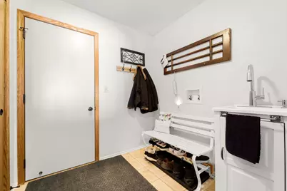 219  Westfield Way, Pewaukee, WI 53072 - Photo 18