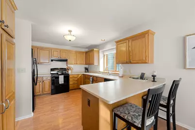 219  Westfield Way, Pewaukee, WI 53072 - Photo 8