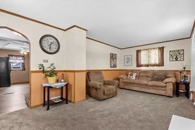 6307 N 104th St, Milwaukee, WI 53225 - Photo 6