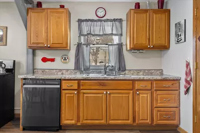 6307 N 104th St, Milwaukee, WI 53225 - Photo 14