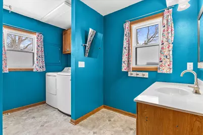 6307 N 104th St, Milwaukee, WI 53225 - Photo 4