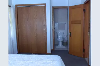 6535  Powell Pl, Wauwatosa, WI 53213 - Photo 8